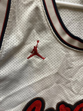 Load image into Gallery viewer, Michael Jordan Jersey Adult 2XL White Basketball NBA #23 Stitch Patch RARE Mens