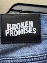 Load image into Gallery viewer, Broken Promises Jeans Womens 30x33 Denim Bad Habits Splatter Ultra Slim Stretch