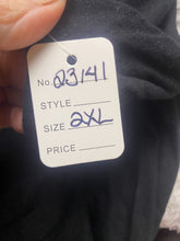 Load image into Gallery viewer, Famous Shirt Adult 2XL Black Stars And Straps Spell Out Logo Skater T-Shirt Mens