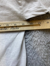 Load image into Gallery viewer, Charlotte Hornets Shirt Adult Extra Large White Y2K NBA Basketball Playoff Mens