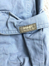 Load image into Gallery viewer, Wrangler Shorts Adult 42 Blue Flat Front Cargo Outdoor Utility 9.7" Inseam Mens