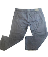 Load image into Gallery viewer, IZOD Jeans Adult 44x30 Black Straight Leg Flat Front Relaxed Fit Casual Mens