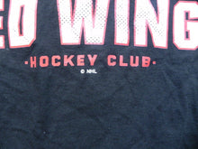 Load image into Gallery viewer, Detroit Red Wings Shirt Adult Medium NHL Hockey Club Long Sleeve Hanes Mens