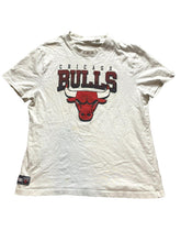 Load image into Gallery viewer, Chicago Bulls Shirt Adult Large White NBA Basketball Spellout Sportswear Mens