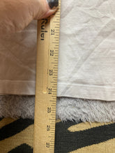 Load image into Gallery viewer, Chicago Bulls Shirt Adult Large White NBA Basketball Spellout Sportswear Mens