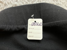 Load image into Gallery viewer, Marvel Leggings Womens 4X Black Her Universe Workout Athleisure Cropped Capri