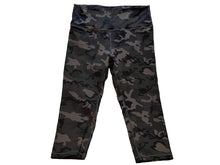 Load image into Gallery viewer, Camouflage Leggings Womens Large 30x20 Cropped Workout Athleisure Yoga Moon