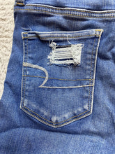 Load image into Gallery viewer, American Eagle Jeans Womens 10 (27x28) Destroyed Next Level Stretch Button Fly
