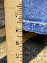 Load image into Gallery viewer, Between Us Jeans Women 14 (32x26) DISTRESSED Stretch Medium Wash Straight Leg