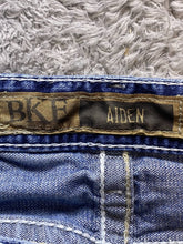 Load image into Gallery viewer, BKE Aiden Jeans Mens 32 (32x32) Blue Faded Straight Thick Stitch Stretch