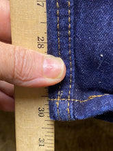 Load image into Gallery viewer, Levis 550 Jeans Mens 42x30 Blue Straight Leg Baggy Denim Streetwear Workwear