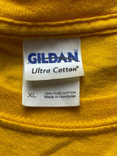 Load image into Gallery viewer, Sheraton Casino &amp; Hotel Shirt Adult Extra Large Yellow Hot Spot Gambling Mens
