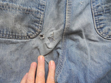 Load image into Gallery viewer, Carhartt Jeans Adult 34x32 Grunge Distressed Carpenter Denim Pants Thrashed Mens
