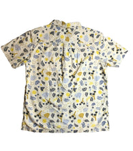 Load image into Gallery viewer, Mountain Hardwear Shirt Adult Medium Cream Tan Button Up Tropical Indie Mens
