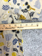 Load image into Gallery viewer, Mountain Hardwear Shirt Adult Medium Cream Tan Button Up Tropical Indie Mens
