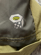 Load image into Gallery viewer, Mountain Hardwear Shirt Adult Large Gray Green Hiking Outdoor 1/4 Zip Polo Mens
