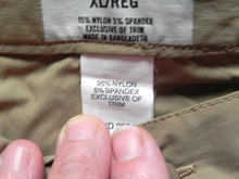 Load image into Gallery viewer, LL Bean Pants Womens Extra Large Capri Cropped Tropicwear Outdoor Hiking Ladies
