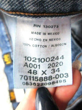 Load image into Gallery viewer, Lee Jeans Adult 48x34 Straight Regular Fit Medium Wash Denim 5 Pocket Mens NWT
