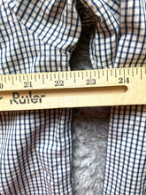 Load image into Gallery viewer, Duluth Trading Co Shirt Adult Medium Navy Gray Wrinkle Fighter Untucked Mens
