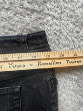 Load image into Gallery viewer, Chicos Jeans Womens 39x29 Black Denim Zip Fly Straight Leg 2.5 Short Platinum
