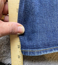 Load image into Gallery viewer, American Eagle Outfitters Jeans Womens 12 (34x29) Skinny Super Stretch Denim
