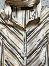 Load image into Gallery viewer, Blue Diamond Shirt Womens 1X Button Up Collared Blouse Stretch Plus Ladies
