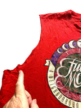 Load image into Gallery viewer, VTG The Full Moon Shirt Adult Extra Large Red Single Stitch Oklahoma City Mens
