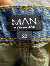 Load image into Gallery viewer, Boohoo Man Jeans Adult 32x30 Blue Denim Graffiti Button Fly Hip Hop Punk Y2K
