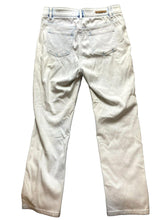 Load image into Gallery viewer, Soft Surroundings Jeans Women Petite Medium (32x28) Spandex Stretch Modal Denim
