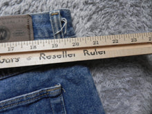 Load image into Gallery viewer, Wrangler Shorts Adult 40 Regular Fit 5 Pocket Denim Jean Bermuda Rugged Wear Men
