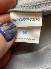 Load image into Gallery viewer, Big Al&#39;s Island Grill Shirt Adult Medium Silver Turks &amp; Caicos Just Eat It Mens
