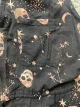 Load image into Gallery viewer, Torrid Dress Womens 1 1X Black Challis AOP Skull Gothic Whimsigoth Zip Up Plus
