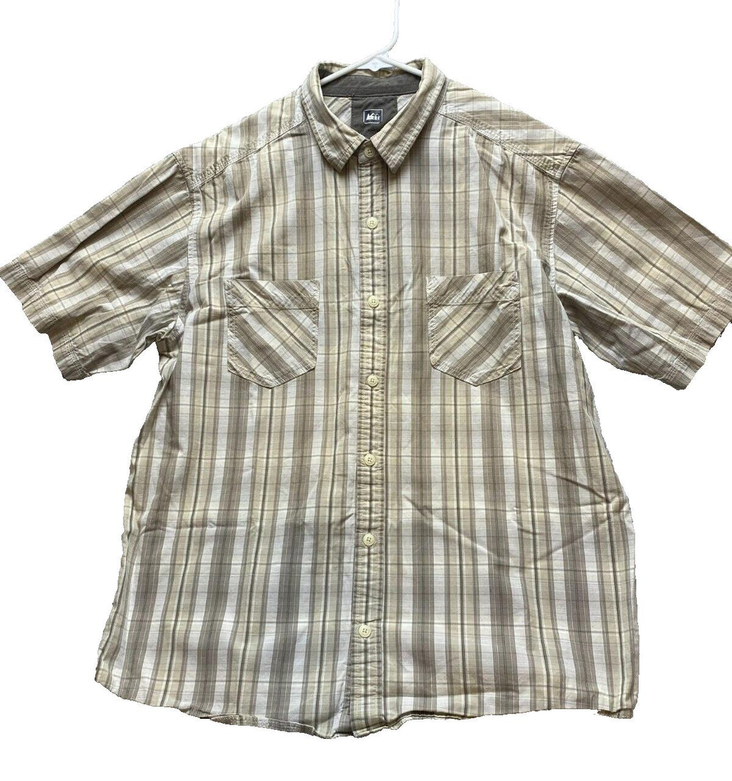 REI Shirt Adult Extra Large Tan Plaid Button Up Outdoor Chest Pocket Casual Mens