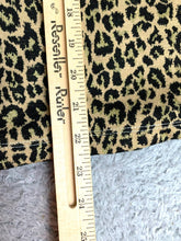 Load image into Gallery viewer, Chico&#39;s Zenergy Shirt Womens 1 (Medium) Brown Leopard Print Blouse Raglan Ladies
