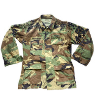 Load image into Gallery viewer, US Army Jacket Adult Medium Regular Camo Studded Westbrook Military Uniform Mens
