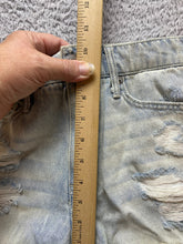 Load image into Gallery viewer, Aero Shorts Womens 0 (27x3) Blue Denim Whiskered Distressed Mom Cuffed Jean
