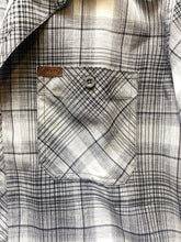Load image into Gallery viewer, Orvis Shirt Adult Extra Large Gray Black Plaid Button Up Lightweight Fishing Men
