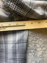 Load image into Gallery viewer, Orvis Shirt Adult Extra Large Gray Black Plaid Button Up Lightweight Fishing Men
