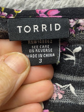 Load image into Gallery viewer, Torrid Shirt Womens 3 3X Black AOP Flower Tunic Gauze Tasseled Boho Hippie Plus
