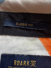 Load image into Gallery viewer, ROARK Shirt Adult Medium AOP Flower Hawaiian Classic Fit Button Up Casual Mens
