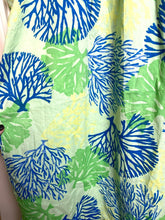 Load image into Gallery viewer, Anthony Richards Dress Womens 5X Green AOP Flower Shift with Pocket Plus Ladies
