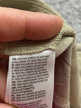 Load image into Gallery viewer, The North Face Shorts Womens Large (34x4.5) Khaki Drawstring Nylon Spandex
