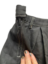 Load image into Gallery viewer, Hot Topic Skirt Womens Large (32&quot; Waist) Cargo Grommet Pleated Rayon Mini Grunge
