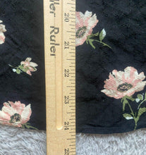 Load image into Gallery viewer, Buffalo David Bitton Shirt Womens Large Black AOP Flower Tank Blouse Viscose
