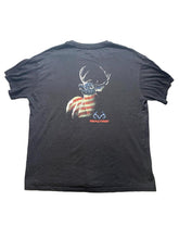 Load image into Gallery viewer, Realtree Shirt Adult Extra Large Black American Flag Deer Hunting USA Mens
