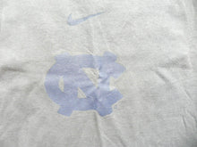 Load image into Gallery viewer, North Carolina Tarheels Nike Shirt Adult Large Regular Fit Swoosh Logo NCAA Mens
