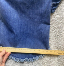 Load image into Gallery viewer, Alivia Ford Jeans Womens 24W Whiskered Rayon Spandex Fringe Hem Asymmetric Plus
