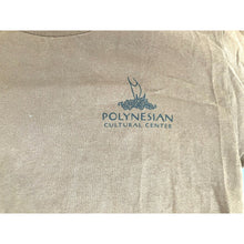 Load image into Gallery viewer, VTG Polynesian Cultural Center Shirt Adult Small Brown Artsy Hawaii Mens NWOT
