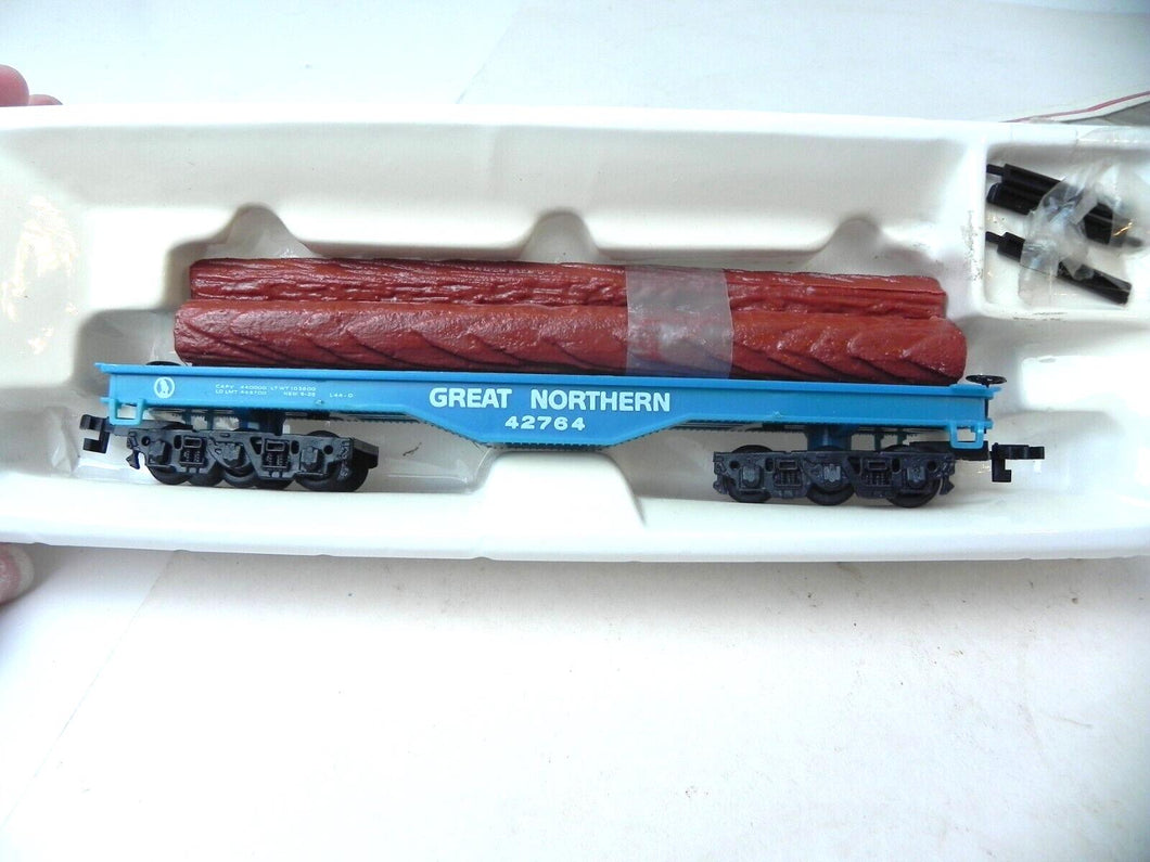 Bachmann HO Scale Great Northern 12 wheel 50' Flat Train Car w/Log Load NOS