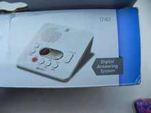 Load image into Gallery viewer, AT&amp;T 1740 Digital Answering Machine System 60 Minutes Remote Access Telephone
